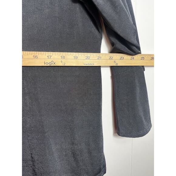 Chicos Travelers Flare Button Accent Sleeve Top Slinky Knit Gray Size 2 US Large - Picture 4 of 10